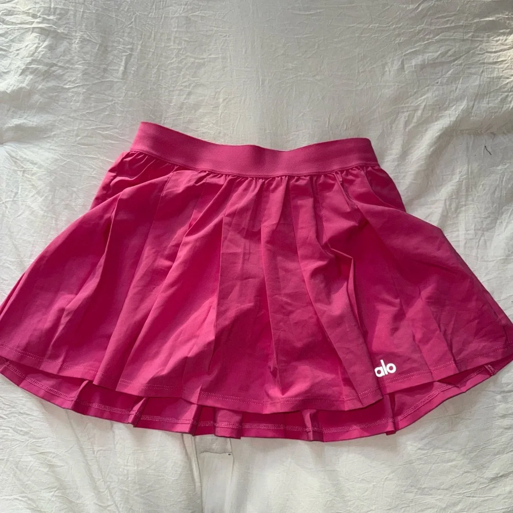 ALO VARSITY TENNIS SKIRT - PARADISE PINK × 1 Paradise Pink / XXS
